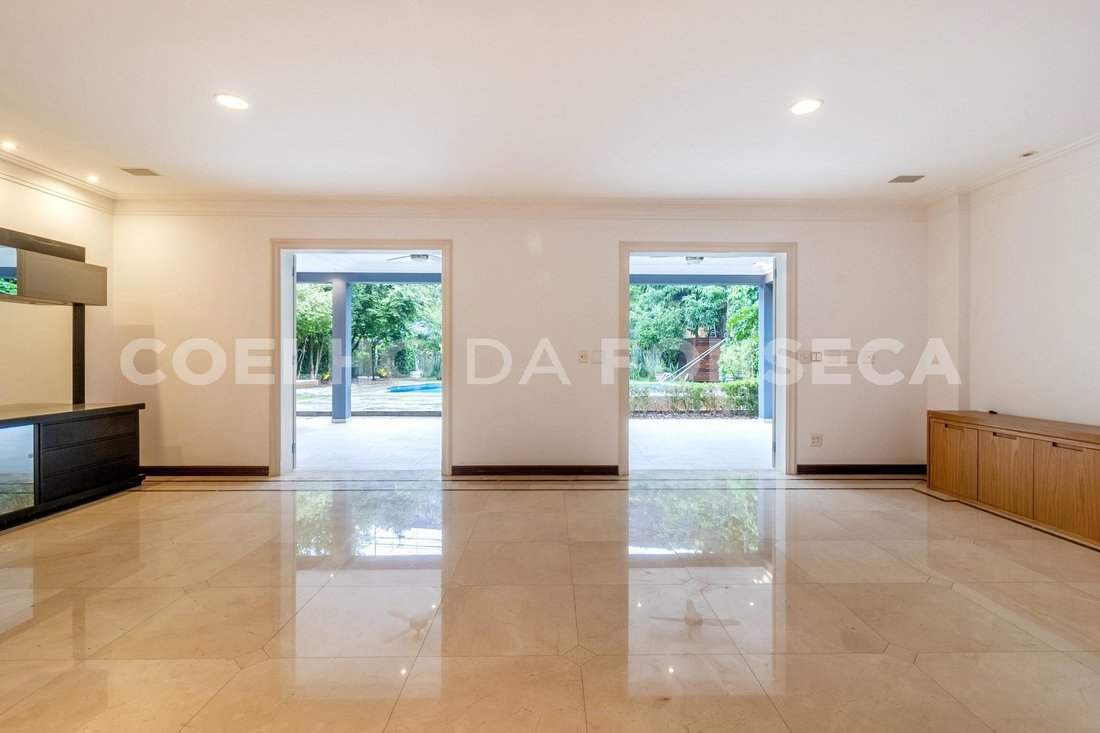 Condo in São Paulo, State of São Paulo, Brazil 4 - 17637042