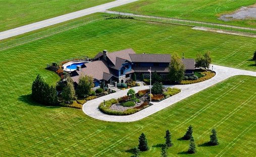 House in Stafford, New York, United States 1