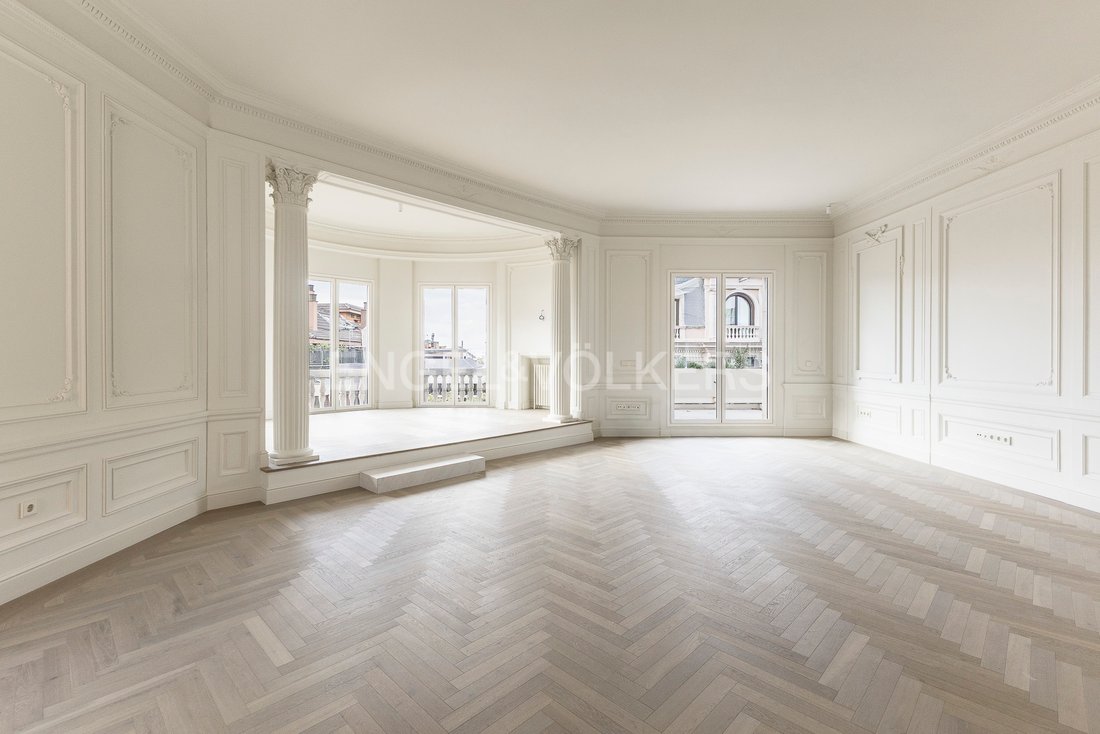 Apartment in Sarrià-Sant Gervasi, Barcelona, Spain 4 - 17633291