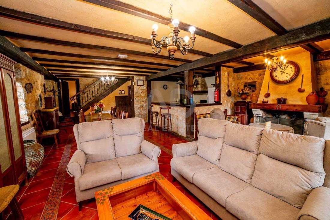 Country House in Ciudad Rodrigo, Castile and Leon, Spain 5 - 17630453