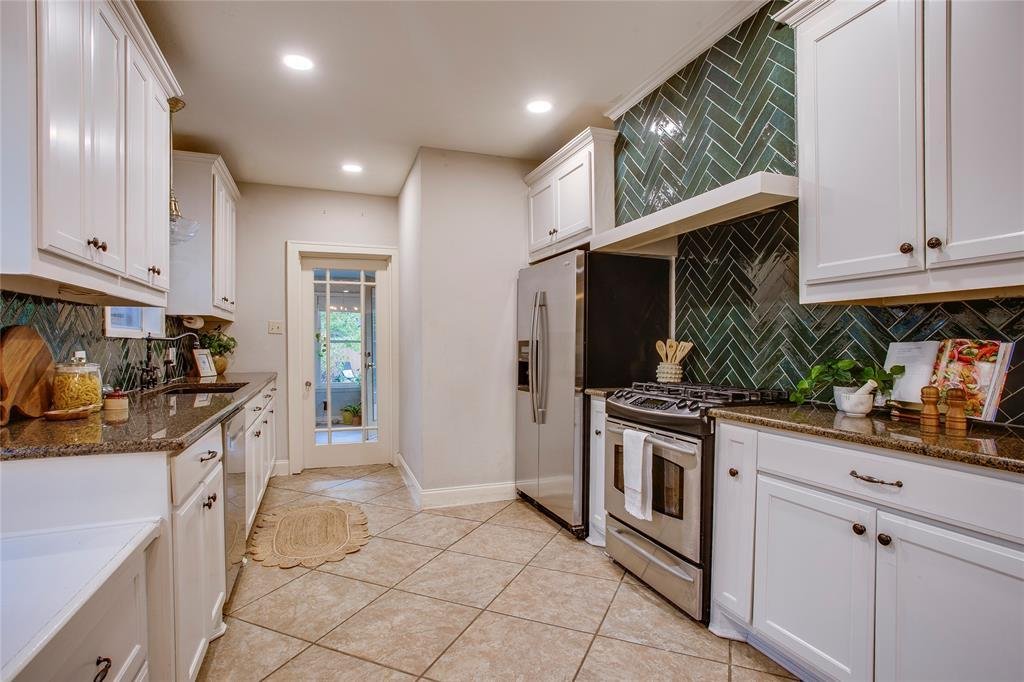 House in Dallas, Texas, United States 5 - 17632906