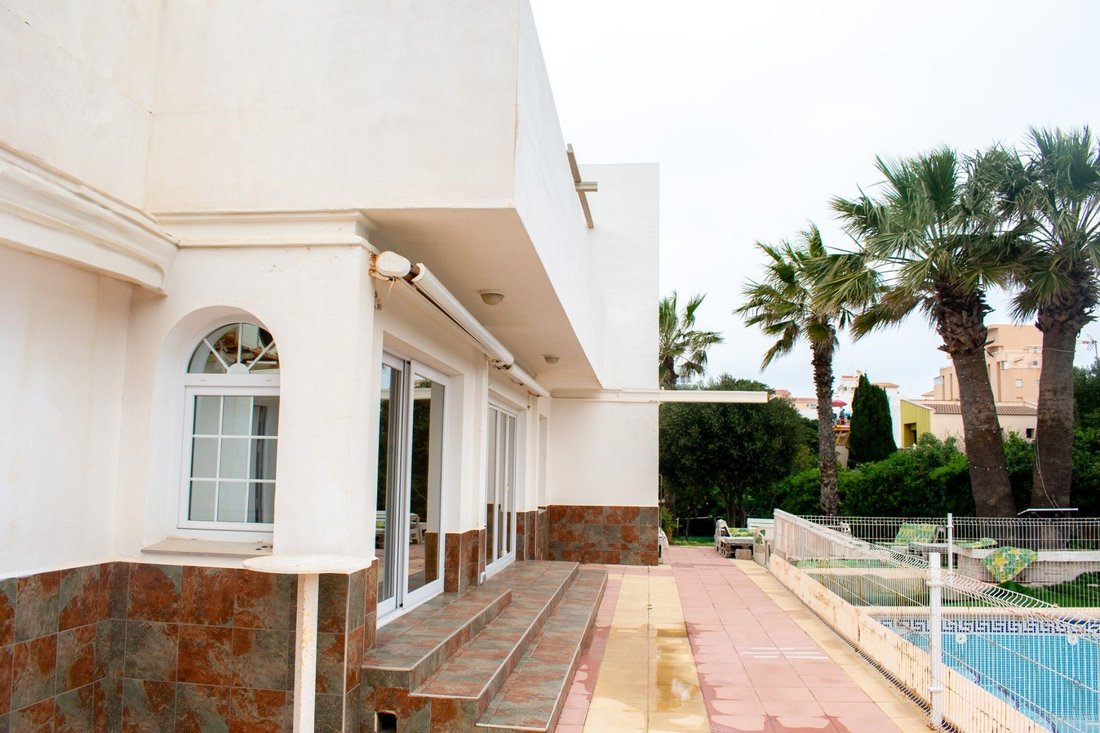 Villa in La Manga del Mar Menor, San Javier, Región de Murcia 4 - 17639556