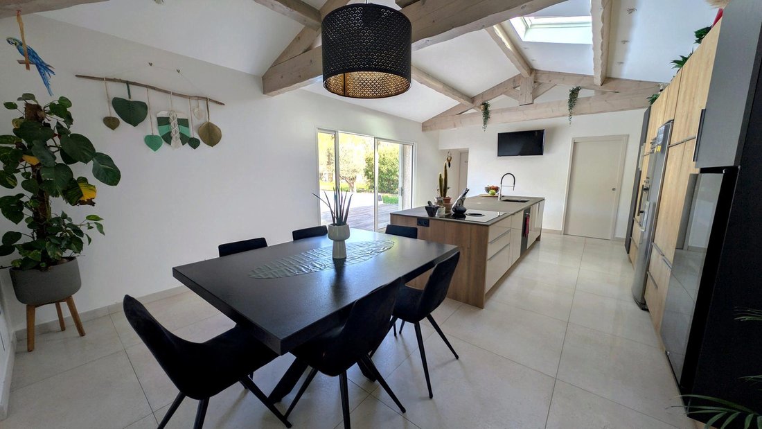 Villa in Guzargues, Occitania, France 2 - 17635039