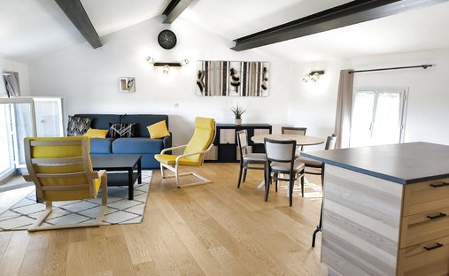Estate in Bonnieux, Provence-Alpes-Côte d'Azur, France 1