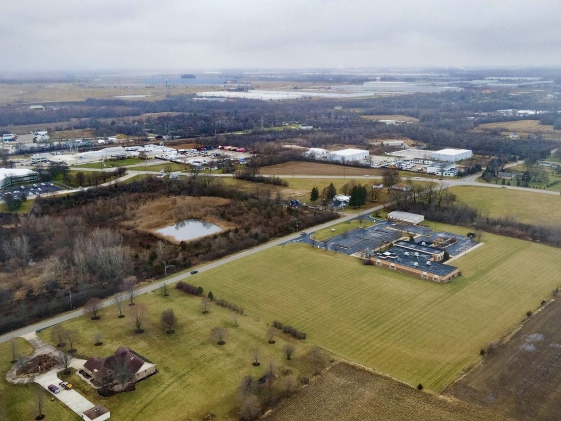 Land in Joliet, Illinois, United States 4 - 17636311