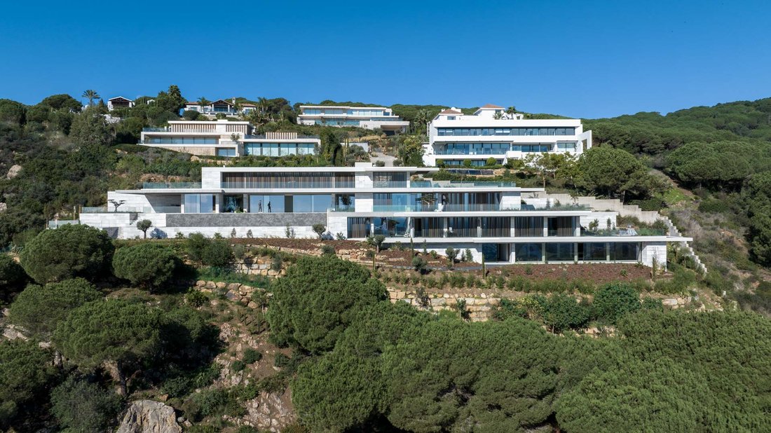House in Sotogrande, San Roque, Andalusia 1 - 17637560