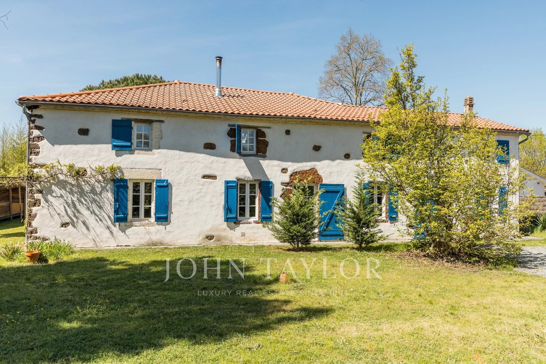 House in Moustey, Nouvelle-Aquitaine, France 1 - 17629843