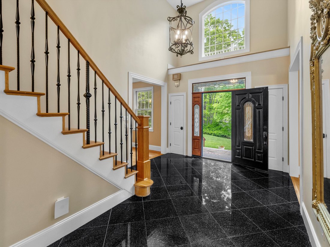 House in Upton, Massachusetts, United States 5 - 15698159