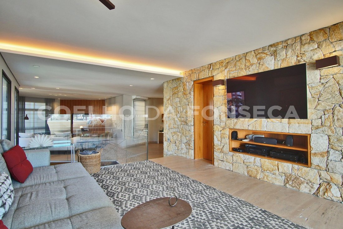 Condo in São Paulo, State of São Paulo, Brazil 4 - 17636171