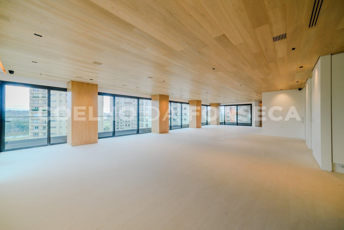 Condo in São Paulo, State of São Paulo, Brazil 5 - 17639751