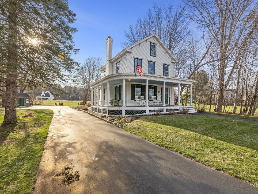 House in Westborough, Massachusetts, United States 3 - 17629322