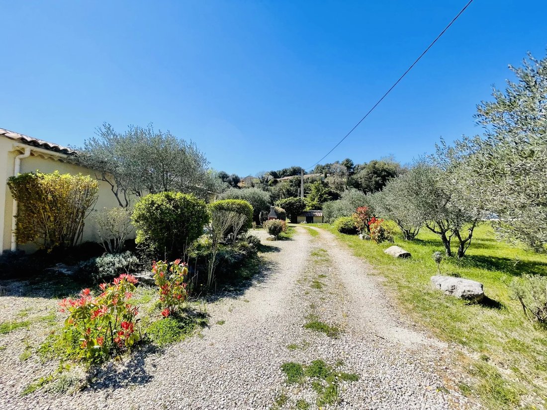 Estate in Saint-Romain-en-Viennois, Provence-Alpes-Côte d'Azur, France 5 - 17629607