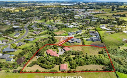 House in Waiuku, Waikato, New Zealand 1