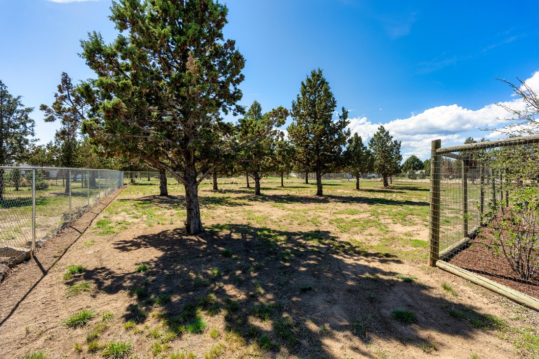 Land in Terrebonne, Oregon, United States 3 - 17638816