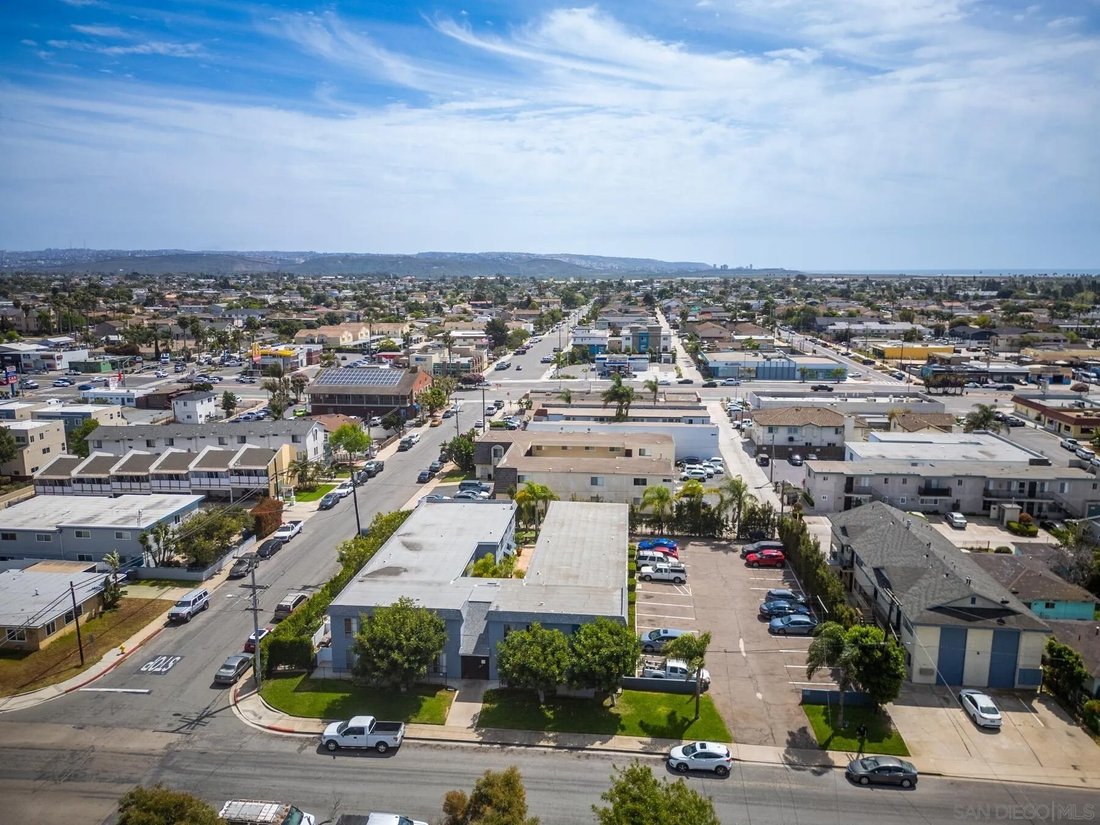 Imperial Beach, California, United States 3 - 17633306