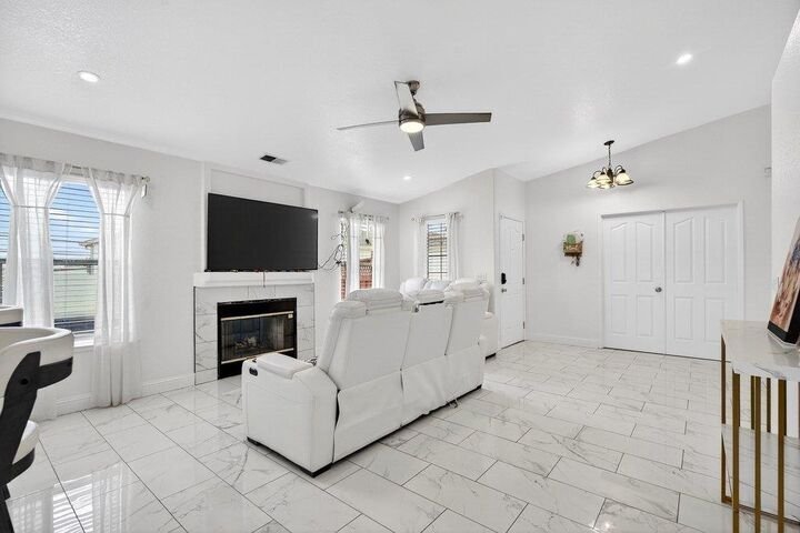 House in Watsonville, California, United States 5 - 17637748