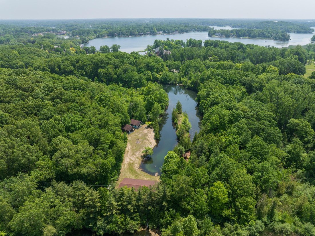 Land in Clarkston, Michigan, United States 5 - 16330105
