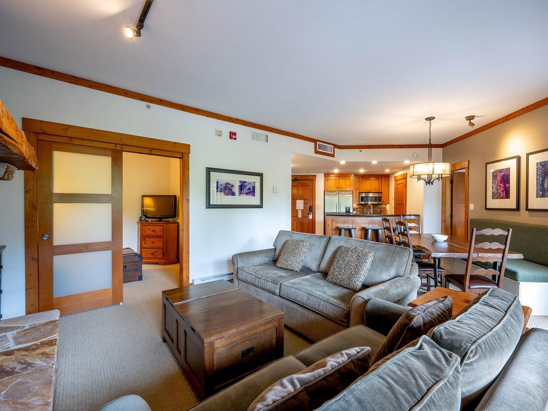 House in Whistler, British Columbia, Canada 5 - 17636376