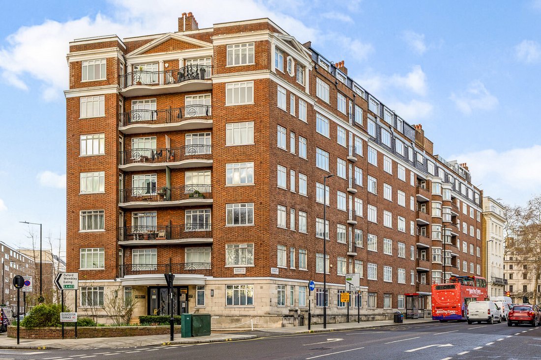 Apartment in Hyde Park, Westminster, England 1 - 17633707