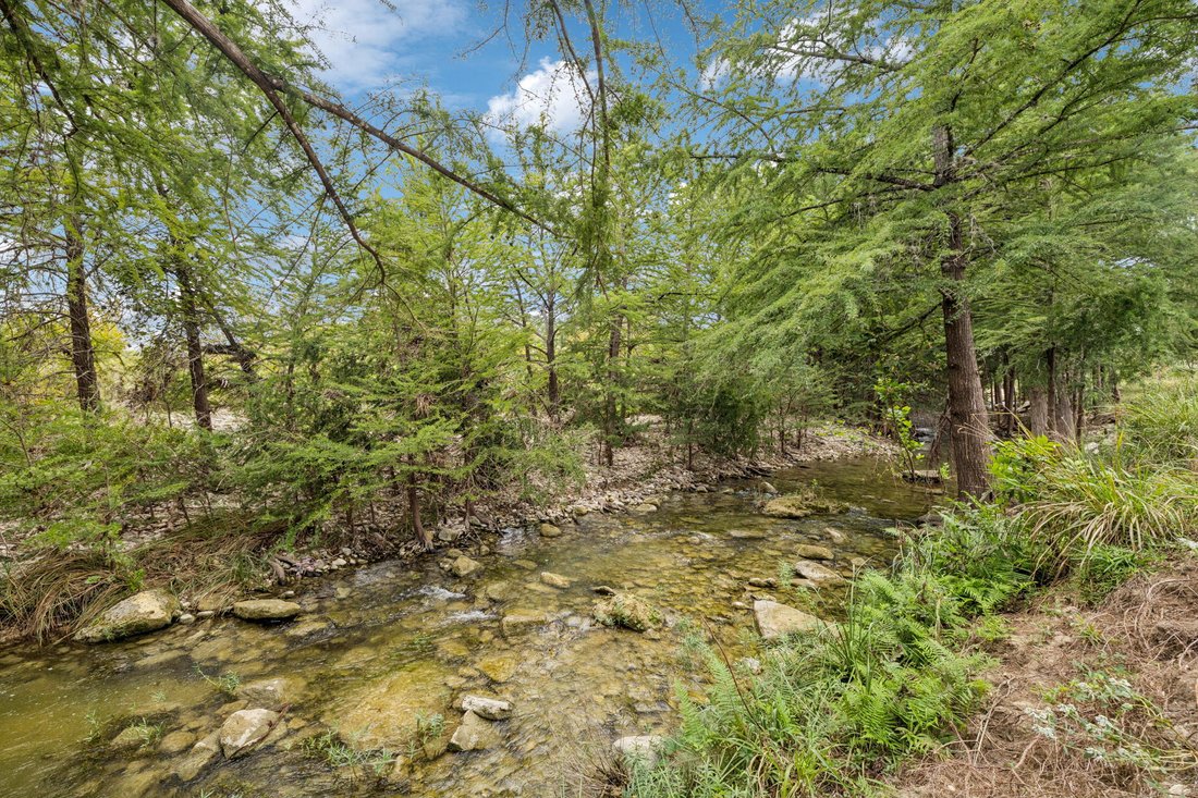 Farm Ranch in Medina, Texas, United States 2 - 17636420
