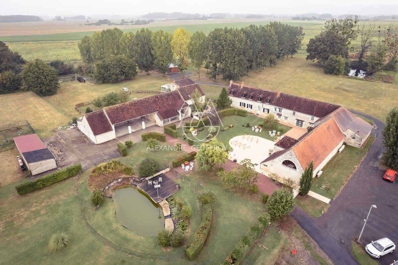 Farm Ranch in Sainte-Maure-de-Touraine, Centre-Val de Loire, France 4 - 17629755