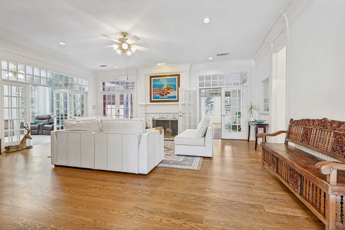 House in Farmers Branch, Texas, United States 3 - 17637208