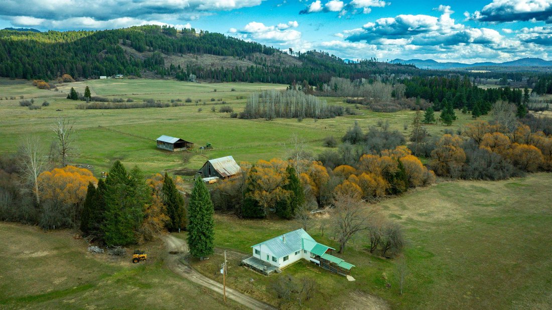 House in Usk, Washington, United States 1 - 17627795