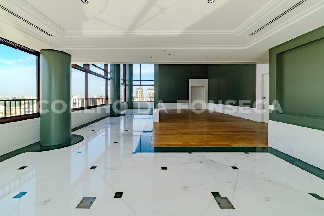 Condo in São Paulo, State of São Paulo, Brazil 1 - 16191760