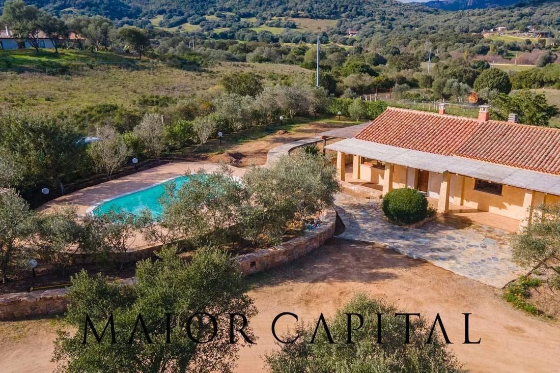 House in Center, Olbia, Italy 4 - 17638356