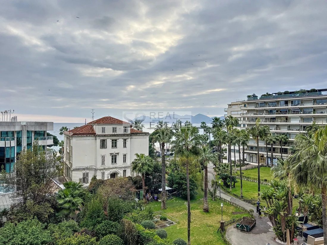 Apartment in French Riviera, Provence-Alpes-Côte d'Azur, France 1 - 13688274