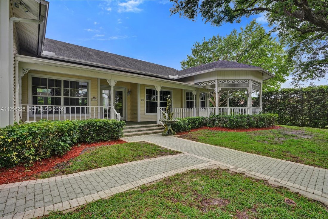 House in Davie, Florida, United States 2 - 17631044