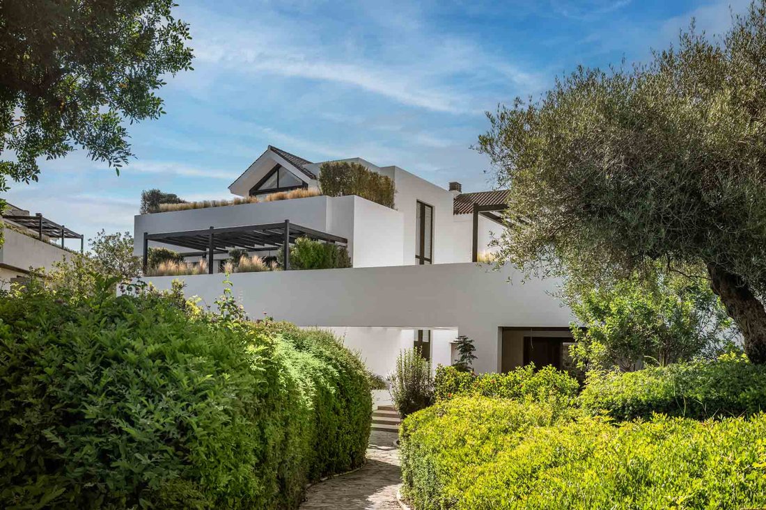 House in Sotogrande, San Roque, Andalusia 1 - 17637624