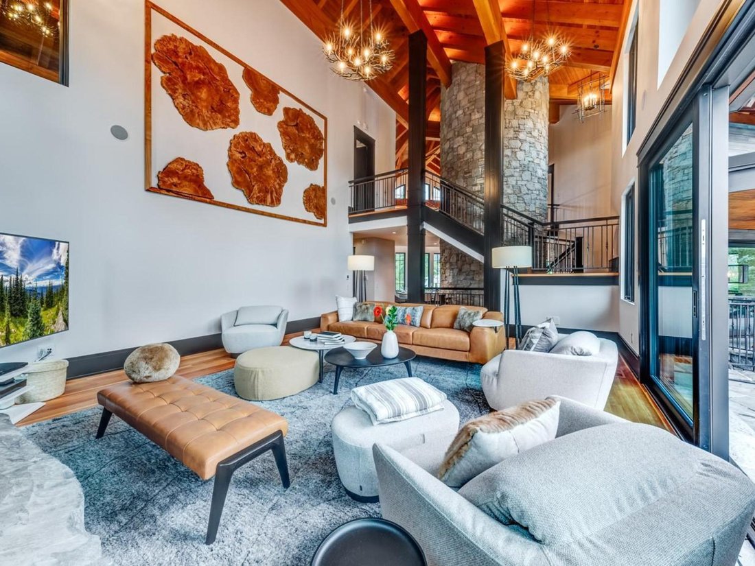 House in Whistler, British Columbia, Canada 1 - 17635921