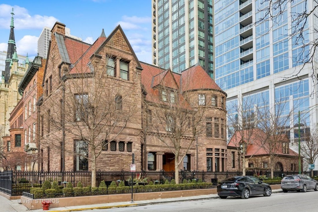 House in Chicago, Illinois, United States 1 - 15498935