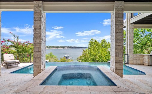 House in The Hills, Texas, United States 1