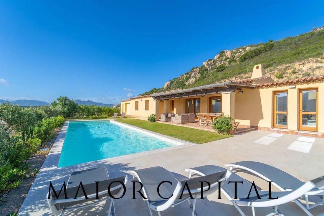 House in Center, Olbia, Italy 3 - 17637922