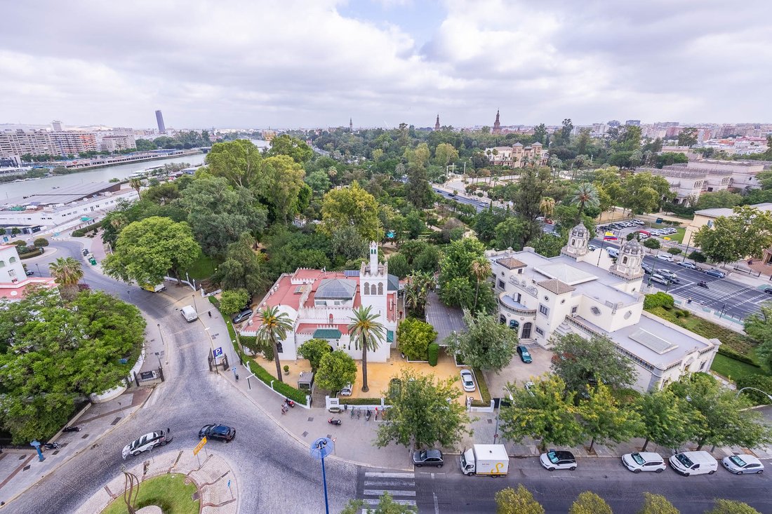 Apartment in Distrito Bellavista-La Palmera, Seville, Spain 2 - 17633526