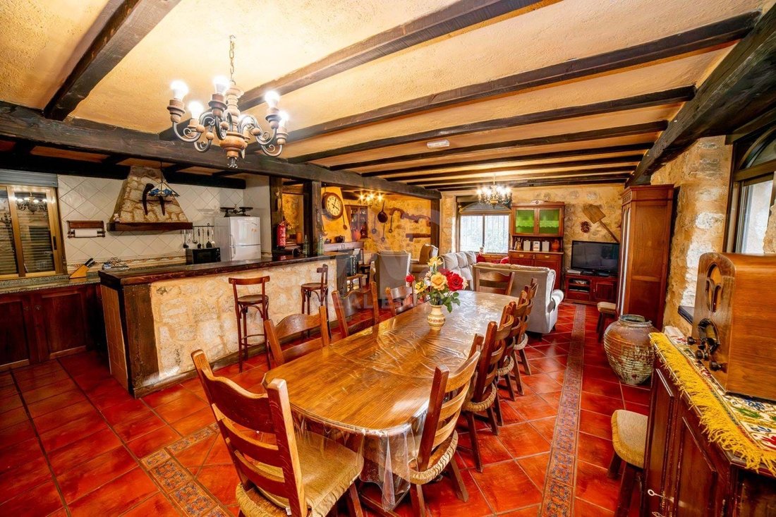 Country House in Ciudad Rodrigo, Castile and Leon, Spain 3 - 17630453