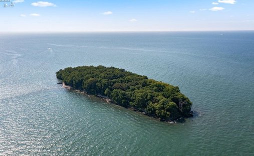 Land in Catawba Island, Ohio, United States 1