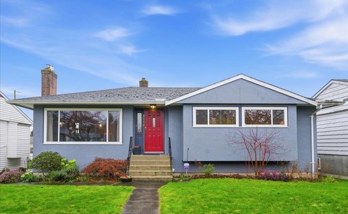 House in Burnaby, British Columbia, Canada 1