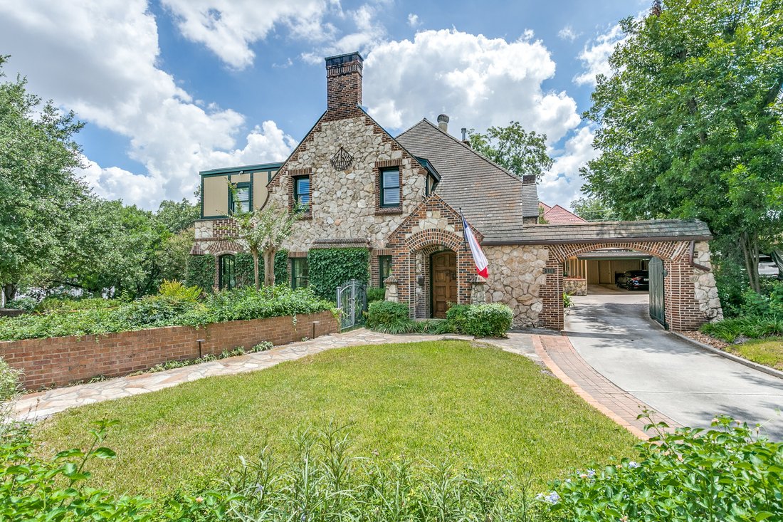 House in San Antonio, Texas, United States 2 - 17637515
