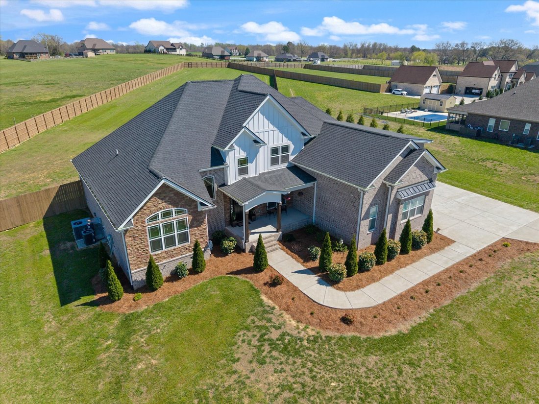 House in Springfield, Tennessee, United States 2 - 17639238