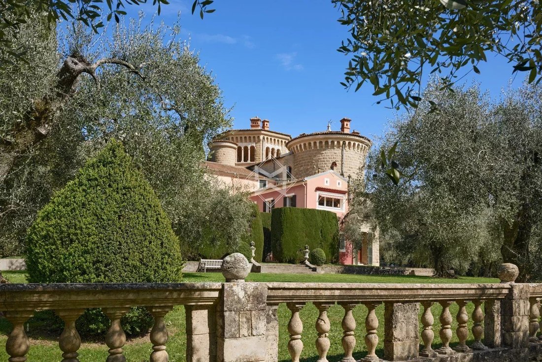 Estate in Sud-Village-Pointe, Contes, France 4 - 17629756