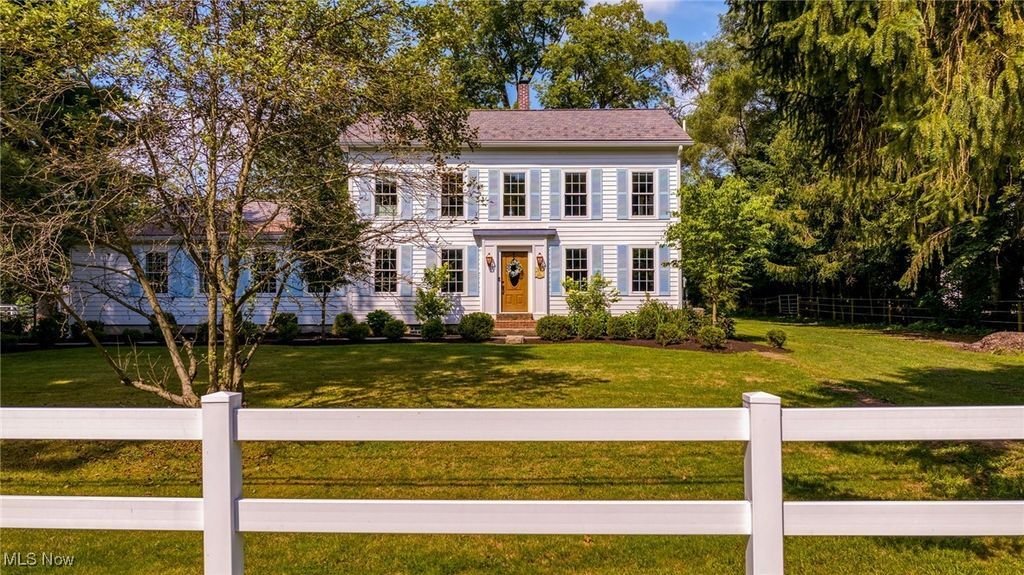 House in Chagrin Falls, Ohio, United States 2 - 16019352