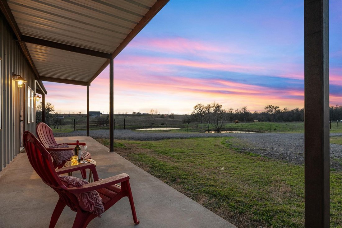 House in Elgin, Texas, United States 2 - 17631839