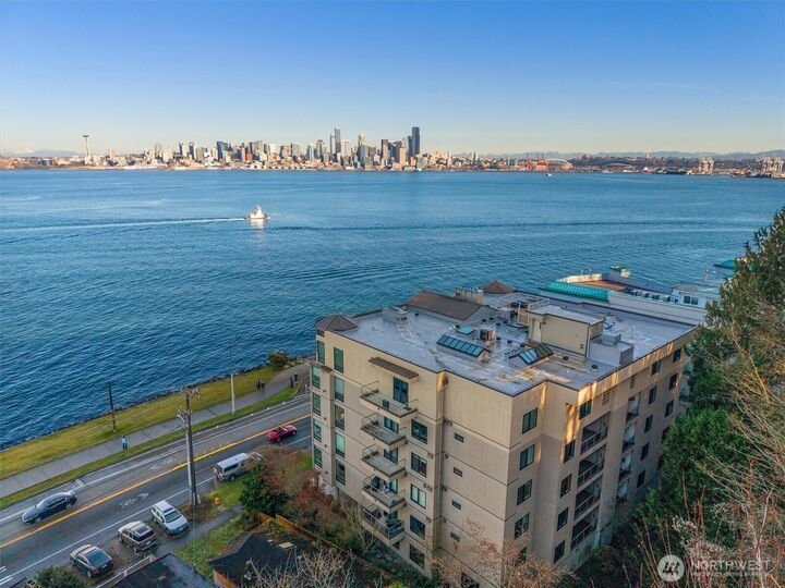 Condo in Seattle, Washington, United States 1 - 17641735