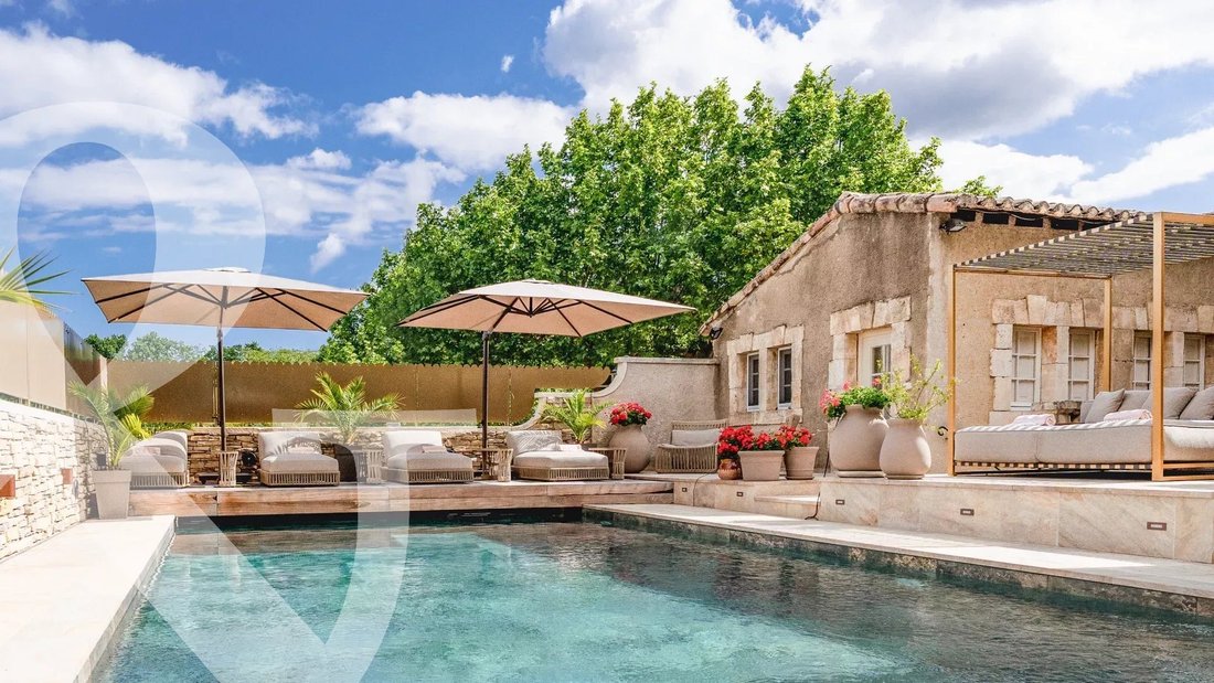 House in Paradou, Provence-Alpes-Côte d'Azur, France 3 - 17629917