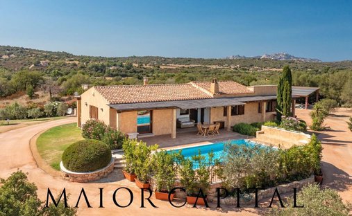 House in Center, Olbia, Italy 1