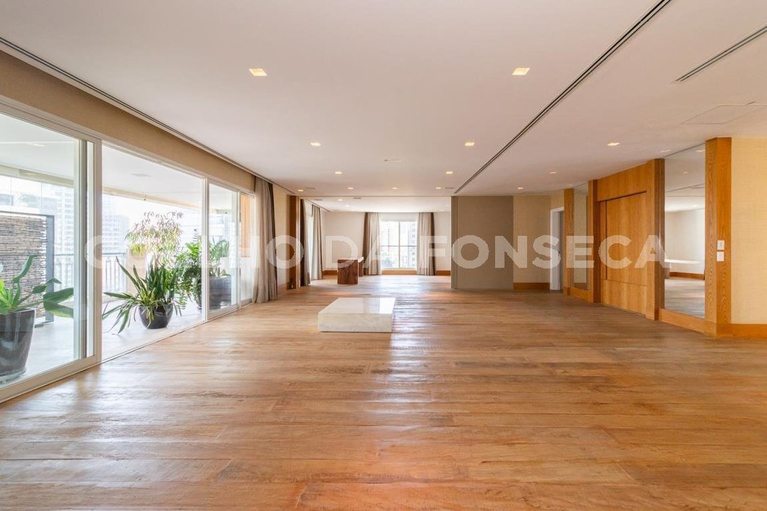 Condo in São Paulo, State of São Paulo, Brazil 4 - 17636004