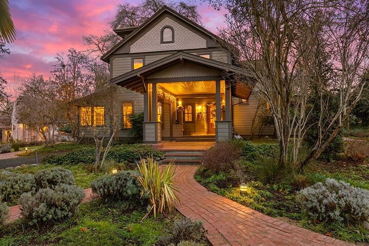 House in Ashland, Oregon, United States 2 - 17635417